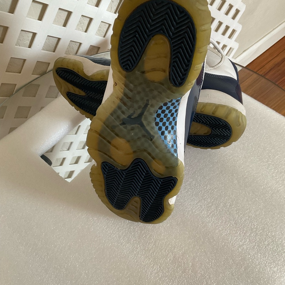 Air Jordan 11 Retro Sneakers - Picture 7 of 16
